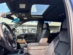 Used 2019  Chevrolet Silverado 1500 4WD Crew Cab 147" High Country at Bulldog Motors near Pasco&comma; WA