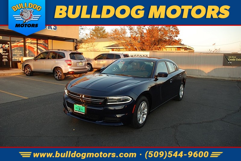 Used 2015  Dodge Charger 4d Sedan SE at Bulldog Motors near Pasco, WA