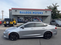 Used 2016  Chrysler 200 4d Sedan C AWD at Bulldog Motors near Pasco&comma; WA