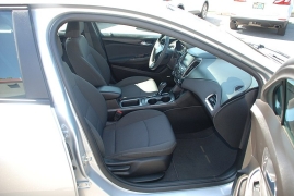 Used 2018 Chevrolet Cruze 4d Sedan LT Auto at Bulldog Motors near Pasco, WA