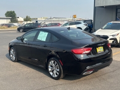 Used 2015  Chrysler 200 4d Sedan S V6 at Bulldog Motors near Pasco&comma; WA