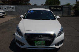 Used 2016 Hyundai Sonata Plug-In Hybrid 4d Sedan at Bulldog Motors near Pasco, WA