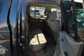 Used 2016  Nissan Frontier 4WD Crew Cab S at Bulldog Motors near Pasco&comma; WA