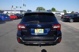 Used 2018 Subaru Outback 4d SUV 2.5i Limited at Bulldog Motors near Pasco, WA