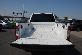 Used 2017 Ford Super Duty F-250 SRW 4WD Crew Cab Box at Bulldog Motors near Pasco, WA