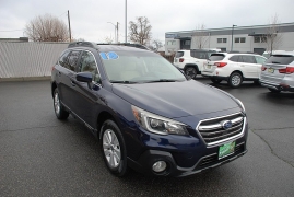 Used 2018  Subaru Outback 4d SUV 2&period;5i Premium at Bulldog Motors near Pasco&comma; WA