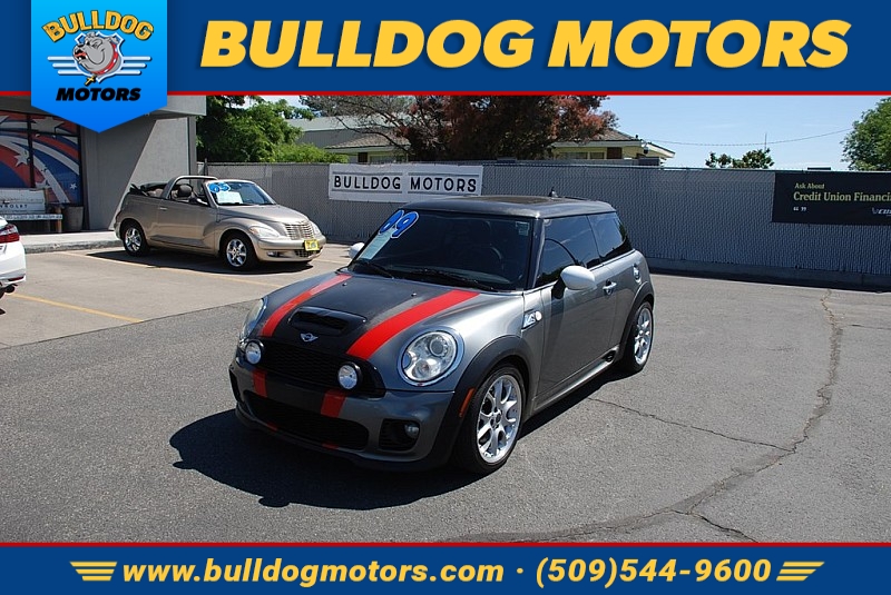 Used 2009 MINI Cooper Hardtop 2dr Cpe S at Bulldog Motors near Pasco, WA