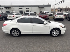 Used 2009  Honda Accord Sedan 4d EX Auto at Bulldog Motors near Pasco&comma; WA