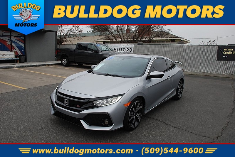 Used 2018  Honda Civic Coupe 2d Si at Bulldog Motors near Pasco, WA