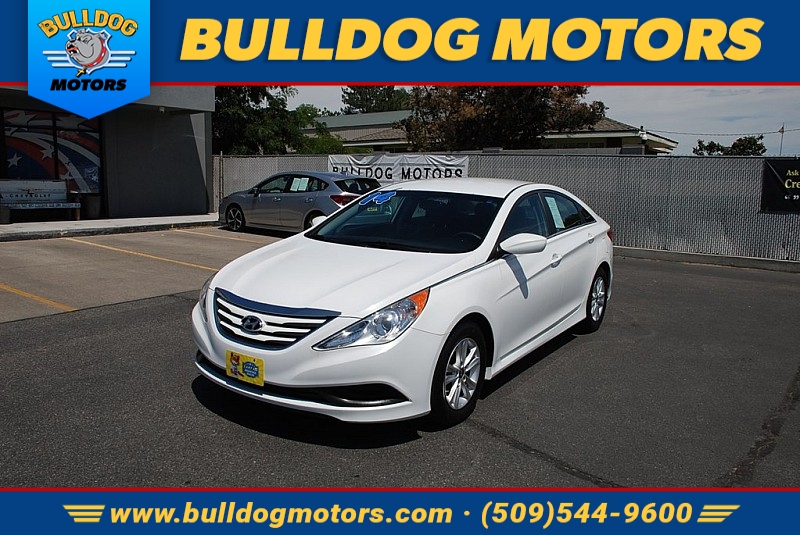 Used 2014 Hyundai Sonata 4d Sedan GLS at Bulldog Motors near Pasco, WA