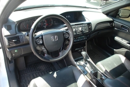 Used 2017 Honda Accord Sedan 4d Sport SE CVT at Bulldog Motors near Pasco, WA