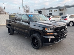 Used 2018  Chevrolet Silverado 1500 4WD Crew Cab LT Z71 at Bulldog Motors near Pasco&comma; WA