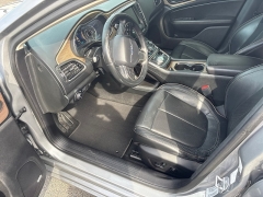 Used 2016  Chrysler 200 4d Sedan C AWD at Bulldog Motors near Pasco&comma; WA