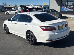 Used 2016  Honda Accord Sedan 4d Touring at Bulldog Motors near Pasco&comma; WA