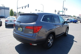 Used 2018 Honda Pilot 4d SUV AWD EX at Bulldog Motors near Pasco, WA