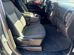 Used 2020  Chevrolet Silverado 1500 4WD Crew Cab Custom Trail Boss at Bulldog Motors near Pasco&comma; WA