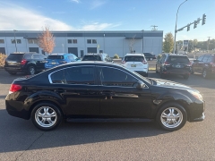 Used 2013  Subaru Legacy 4d Sedan i 6spd at Bulldog Motors near Pasco&comma; WA