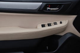 Used 2018  Subaru Outback 4d SUV 2&period;5i Premium at Bulldog Motors near Pasco&comma; WA