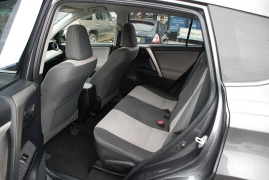 Used 2015  Toyota RAV4 4d SUV AWD LE at Bulldog Motors near Pasco&comma; WA