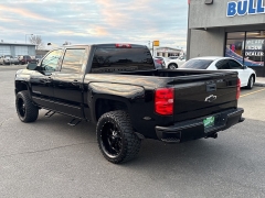 Used 2018  Chevrolet Silverado 1500 4WD Crew Cab LT Z71 at Bulldog Motors near Pasco&comma; WA