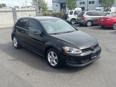 Used 2017  Volkswagen Golf 1&period;8T 4-Door Auto at Bulldog Motors near Pasco&comma; WA