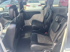 Used 2019  Dodge Grand Caravan 4d Wagon SXT at Bulldog Motors near Pasco&comma; WA