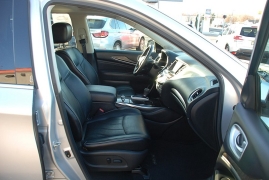 Used 2014  INFINITI QX60 4d SUV AWD at Bulldog Motors near Pasco&comma; WA