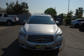 Used 2013 INFINITI JX35 4d SUV AWD at Bulldog Motors near Pasco, WA