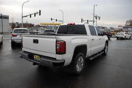 Used 2018  GMC Sierra 1500 4WD Crew Cab 143.5" SLT at Bulldog Motors near Pasco, WA