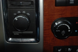 Used 2012  Ram 1500 4WD Crew Cab 140&period;5" Laramie at Bulldog Motors near Pasco&comma; WA