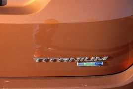 Used 2017  Ford Edge 4d SUV AWD Titanium EcoBoost at Bulldog Motors near Pasco&comma; WA