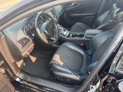 Used 2015  Chrysler 200 4d Sedan S V6 at Bulldog Motors near Pasco&comma; WA