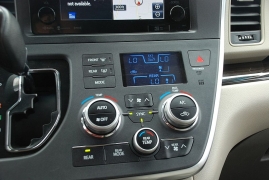 Used 2016 Toyota Sienna 4d Wagon XLE 7-Pass w/Auto Access Seat at Bulldog Motors near Pasco, WA
