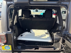Used 2014  Jeep Wrangler Unlimited 4WD 4dr Sport at Bulldog Motors near Pasco&comma; WA