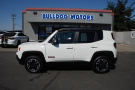 Used 2016 Jeep Renegade 4d SUV 4WD Trailhawk at Bulldog Motors near Pasco, WA