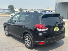 Used 2022  Subaru Forester Premium CVT at Bulldog Motors near Pasco&comma; WA