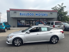 Used 2019  Nissan Altima 4d Sedan AWD 2&period;5L S at Bulldog Motors near Pasco&comma; WA