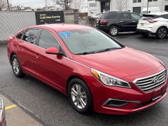Used 2017  Hyundai Sonata 4d Sedan SE at Bulldog Motors near Pasco&comma; WA