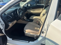 Used 2015  Subaru Legacy 4d Sedan 2&period;5i Limited at Bulldog Motors near Pasco&comma; WA