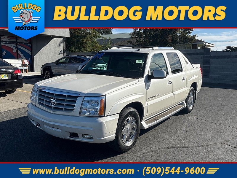 Used 2004  Cadillac Escalade EXT 4d SUV AWD at Bulldog Motors near Pasco&comma; WA