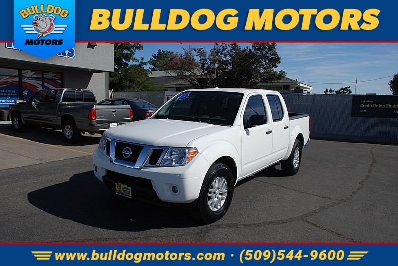 Used 2016  Nissan Frontier 4WD Crew Cab SV Auto at Bulldog Motors near Pasco, WA