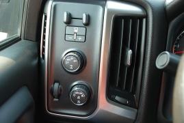 Used 2015 Chevrolet Silverado 1500 4WD Crew Cab 153.0" LT w/2LT at Bulldog Motors near Pasco, WA