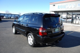 Used 2006  Toyota Highlander 4dr V6 4WD w&sol;3rd Row &lpar;Natl&rpar; at Bulldog Motors near Pasco&comma; WA
