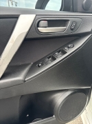 Used 2011  Mazda Mazda3 5dr HB Man s Sport at Bulldog Motors near Pasco&comma; WA