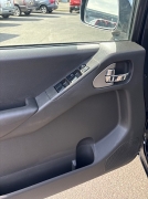 Used 2006  Nissan Frontier 4WD Crew Cab Nismo at Bulldog Motors near Pasco&comma; WA