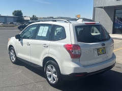 Used 2016  Subaru Forester 4d SUV i CVT at Bulldog Motors near Pasco&comma; WA