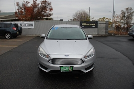 Used 2017  Ford Focus 4d Hatchback SE at Bulldog Motors near Pasco, WA