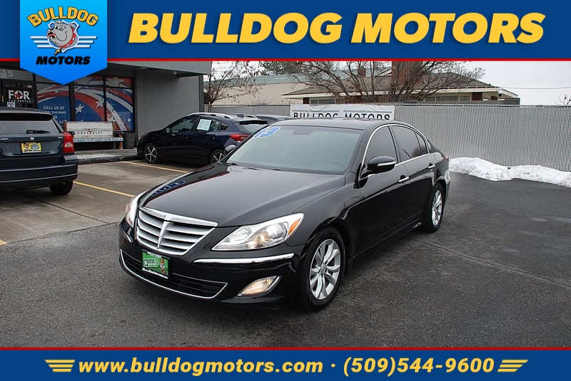 Used 2013  Hyundai Genesis 4d Sedan 3.8L at Bulldog Motors near Pasco, WA