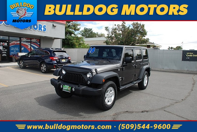 Used 2018  Jeep Wrangler JK Unlimited Sport S 4x4 at Bulldog Motors near Pasco, WA