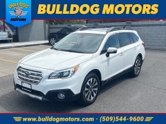 Used 2017  Subaru Outback 4d SUV 2&period;5i Limited at Bulldog Motors near Pasco&comma; WA